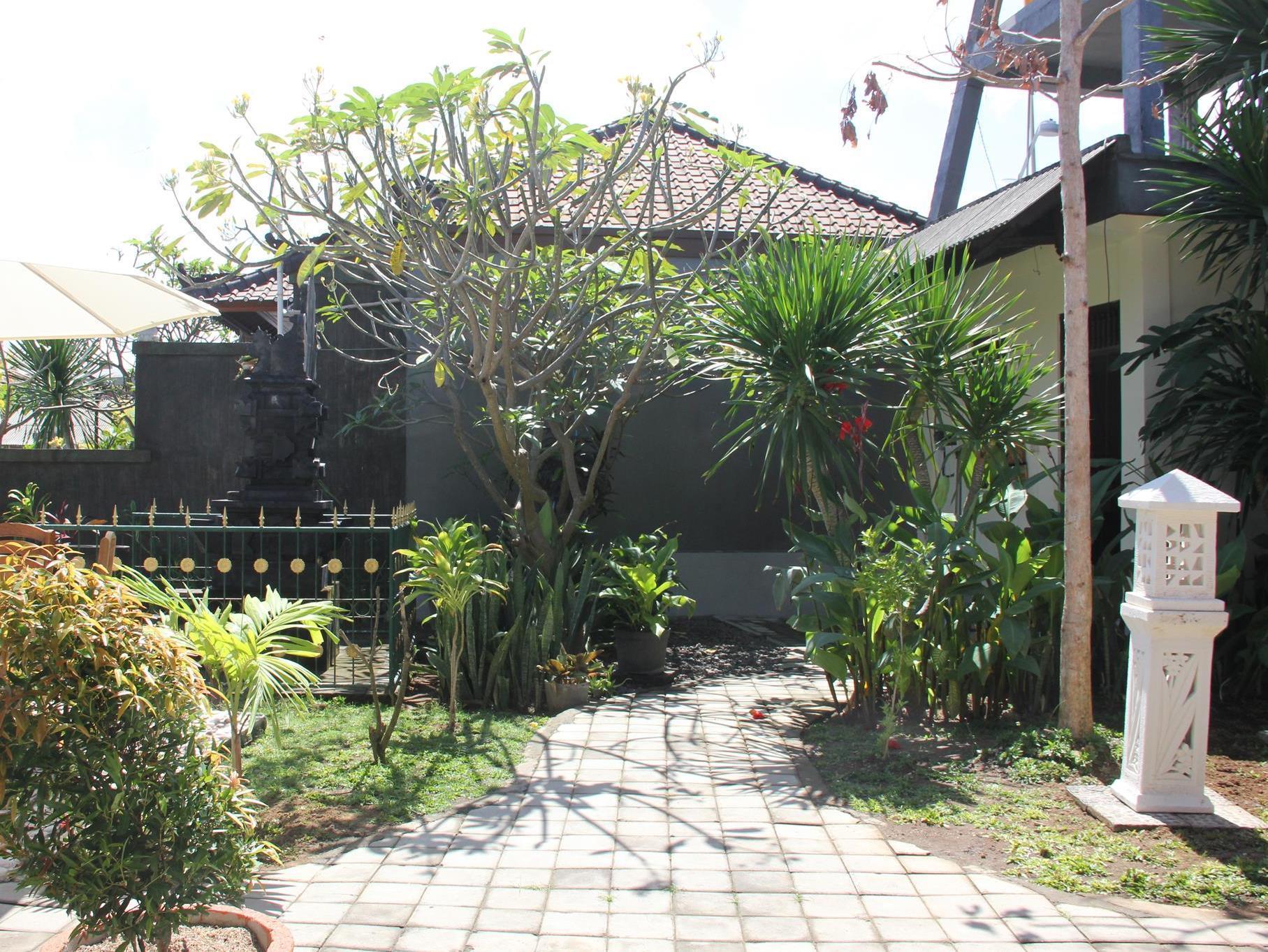 Warung Coco Hostel Kuta Lombok Zewnętrze zdjęcie